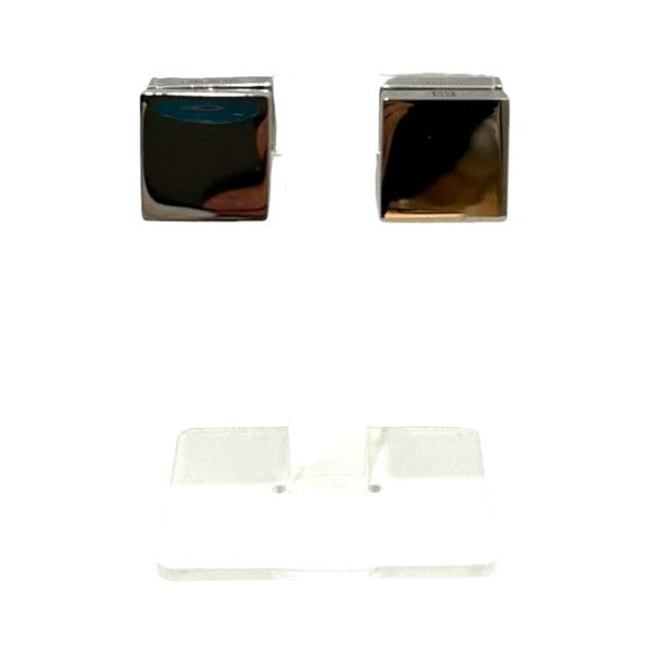 キューブピアス