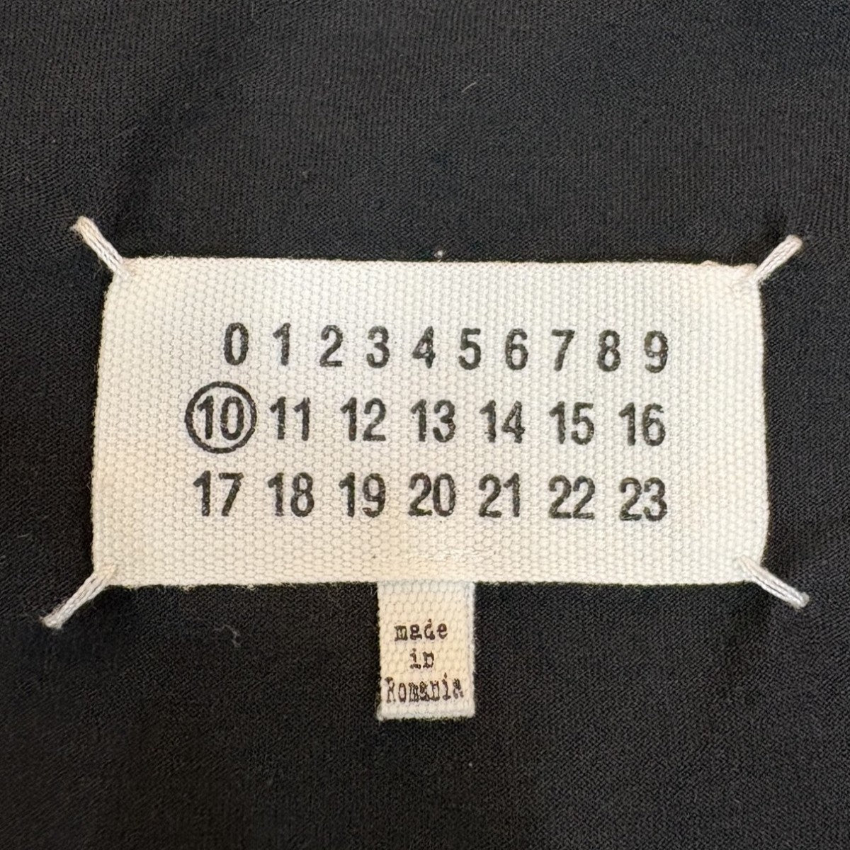 ディストーテッド ロゴ TシャツS30GC0701 S22816