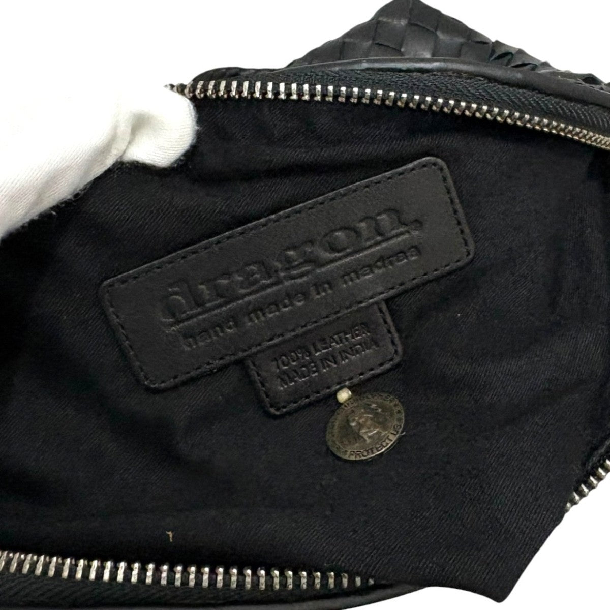CHUNKY FELLINI POCHETTE 8011　レザーショルダーバッグ