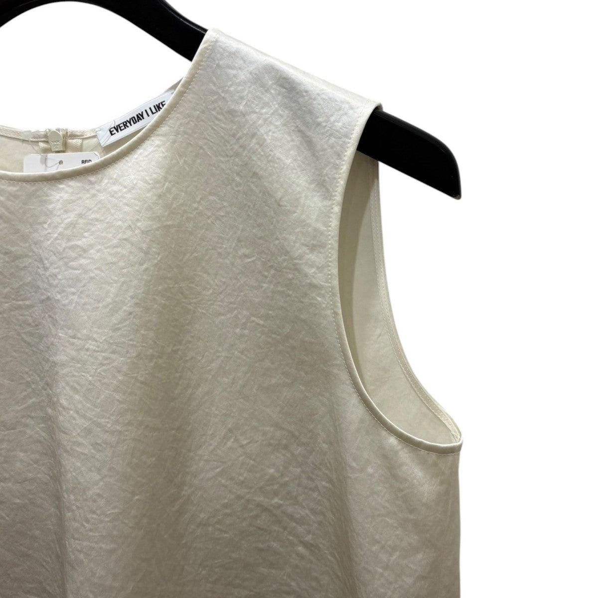 Minimal Satin ノースリーブブラウス 25051500802030
