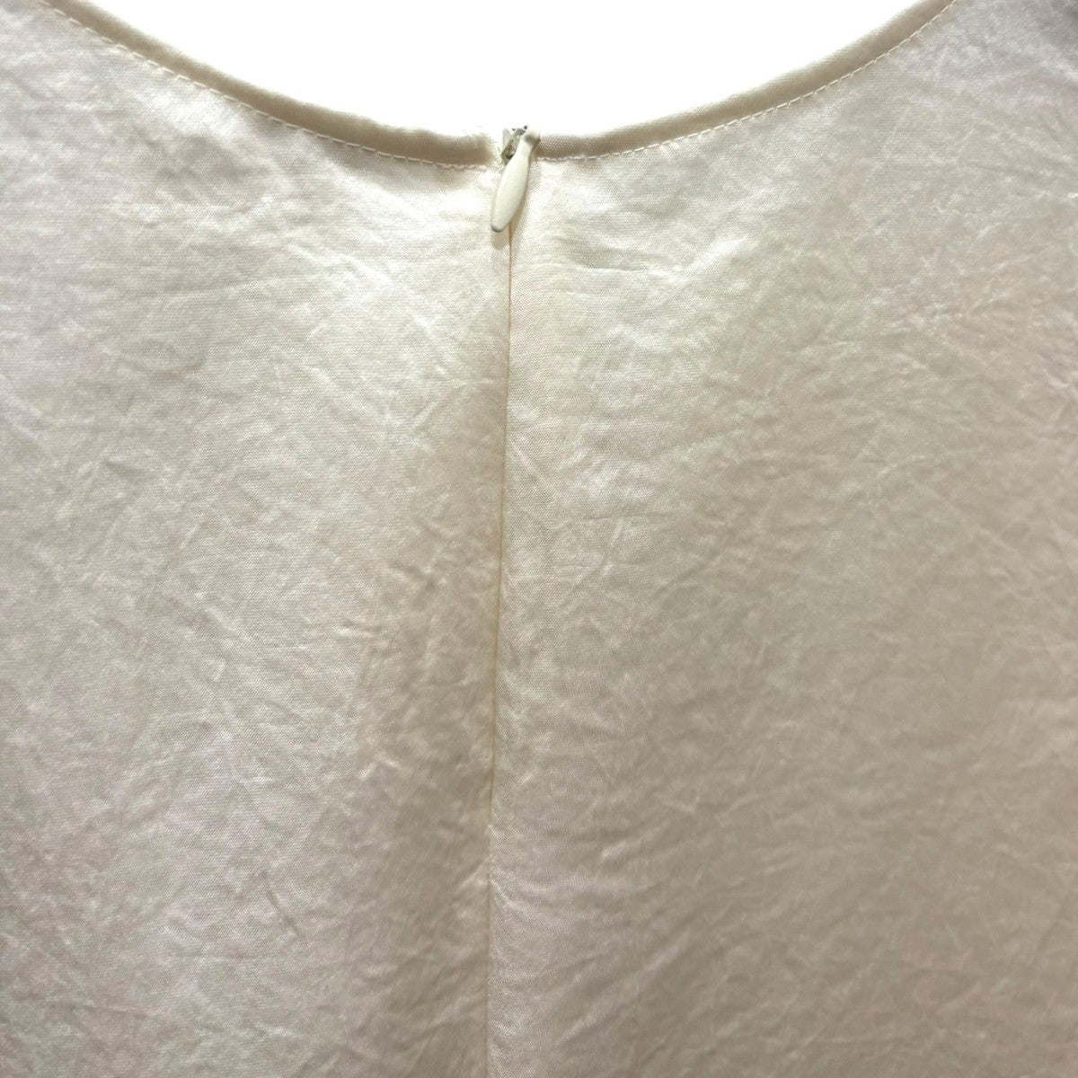 Minimal Satin ノースリーブブラウス 25051500802030