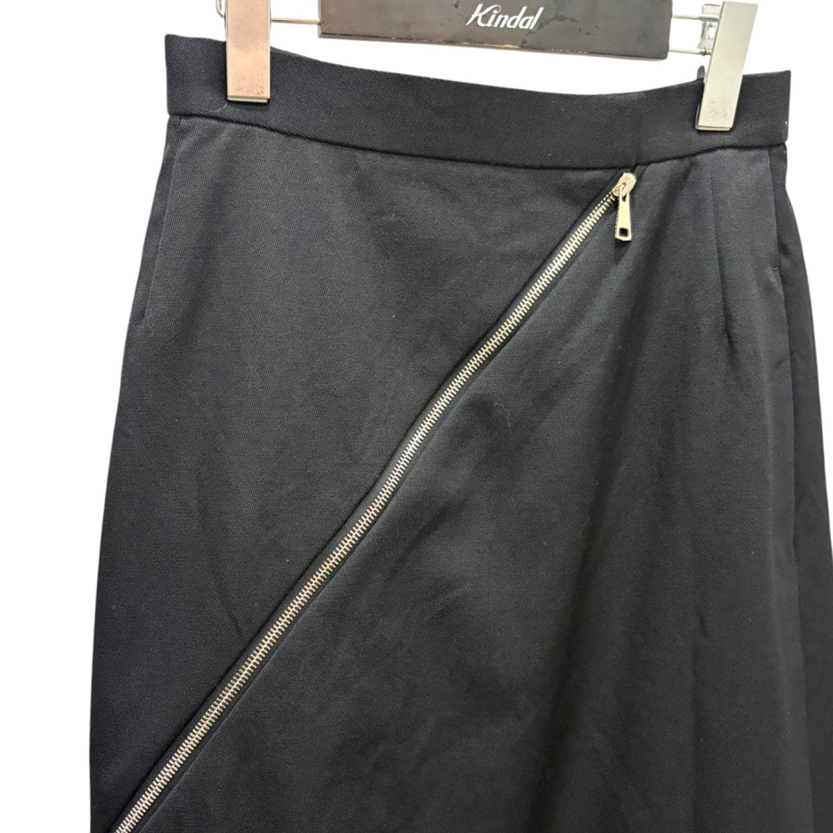 ジップ使いロングスカート　CELIA ZIP-DETAIL LONG SKIRT 242CLA