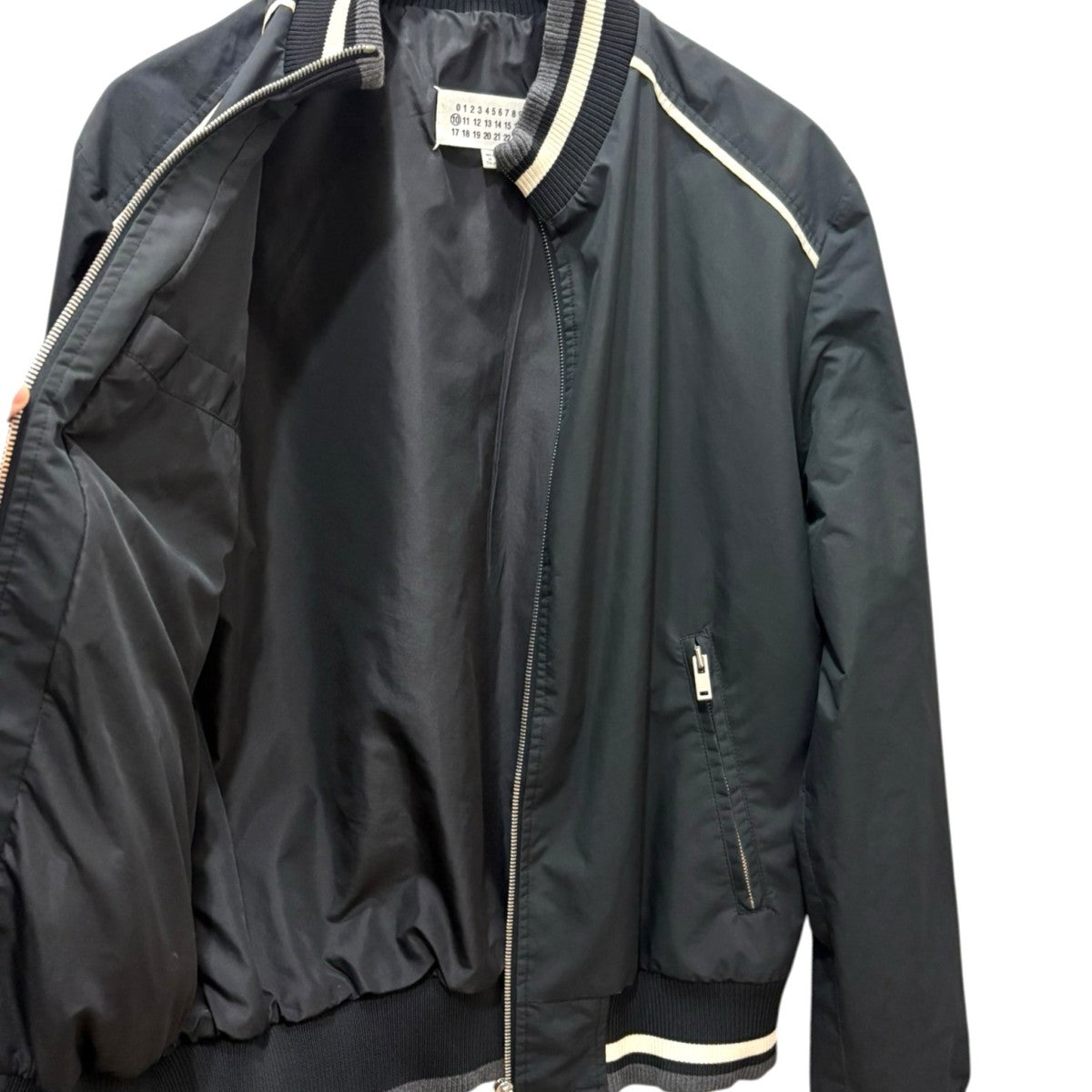 Maison Margiela Matte Bomber JacketブルゾンS50AM0286 S47542 古着・中古-5枚目のアイテム画像