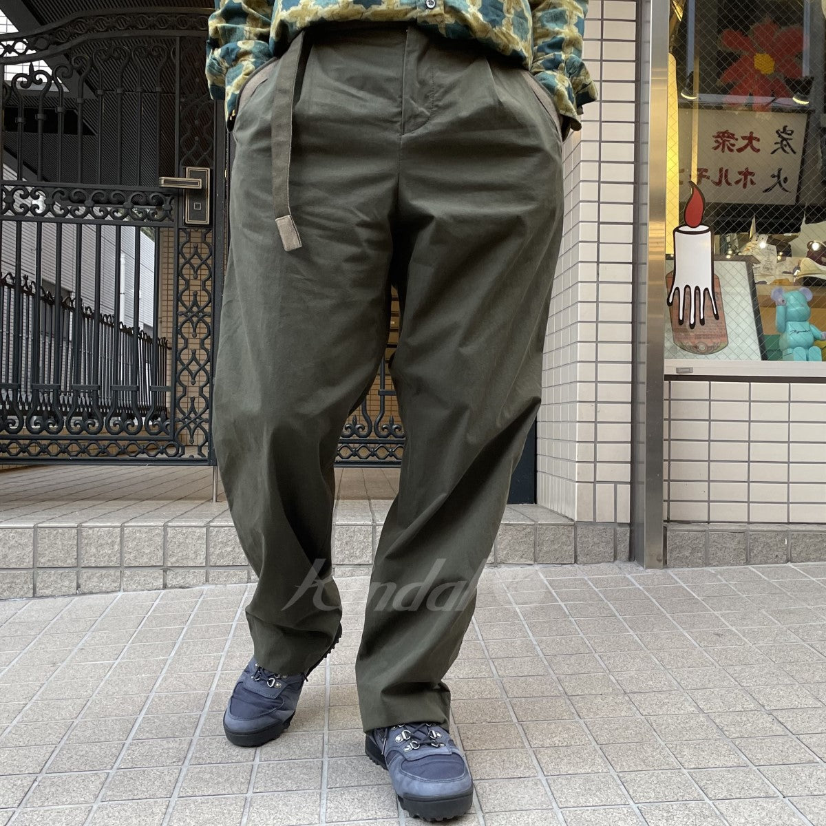 Suiting Pants切替ベルト付スーチングパンツ