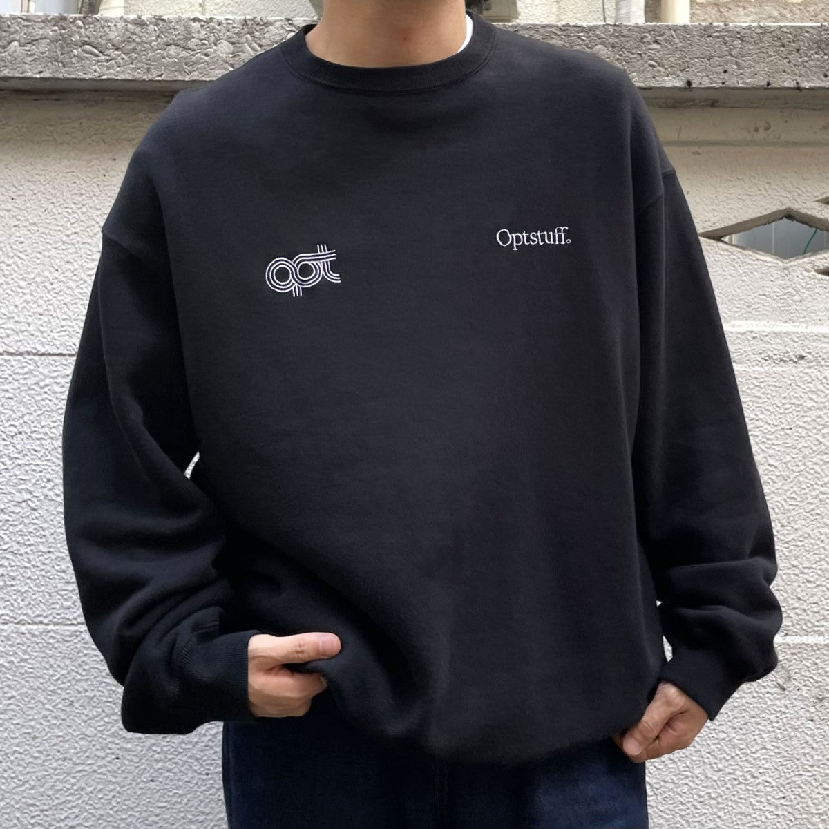 Optstuff(オプトスタフ) 23AWCREWNECK SWEAT SHIRTロゴクルーネックスウェットシャツ ブラック サイズ  17｜【公式】カインドオルオンライン ブランド古着・中古通販【kindal】