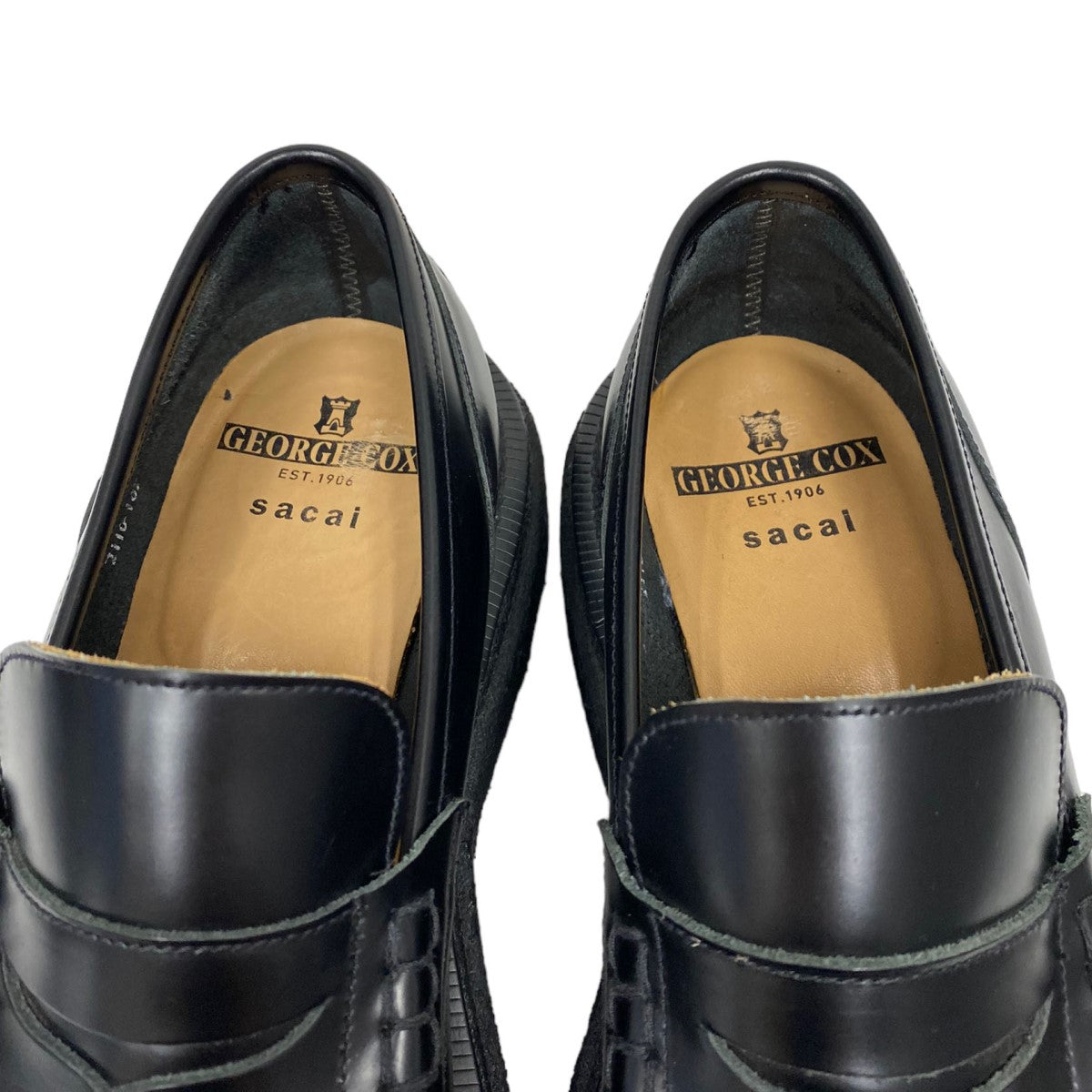 sacai×GEORGE COX 21AWDouble Sole Coin Loaferダブルソールコインローファーレザーシューズ靴 ブラック サイズ  US10(28cm) ※実際のサイズ感28.5-29cm｜【公式】カインドオルオンライン ブランド古着・中古通販【kindal】