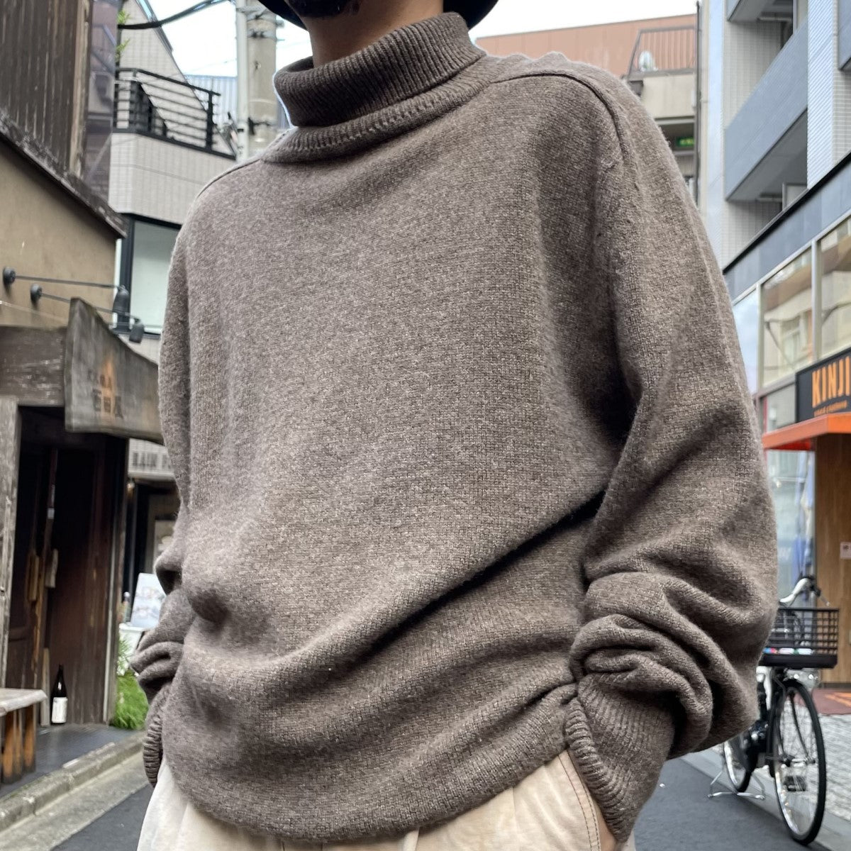 HERILL 21AWBlack Sheep Turtleneckブラックシープタートルネックウールニットセーター 古着・中古-2枚目のアイテム画像