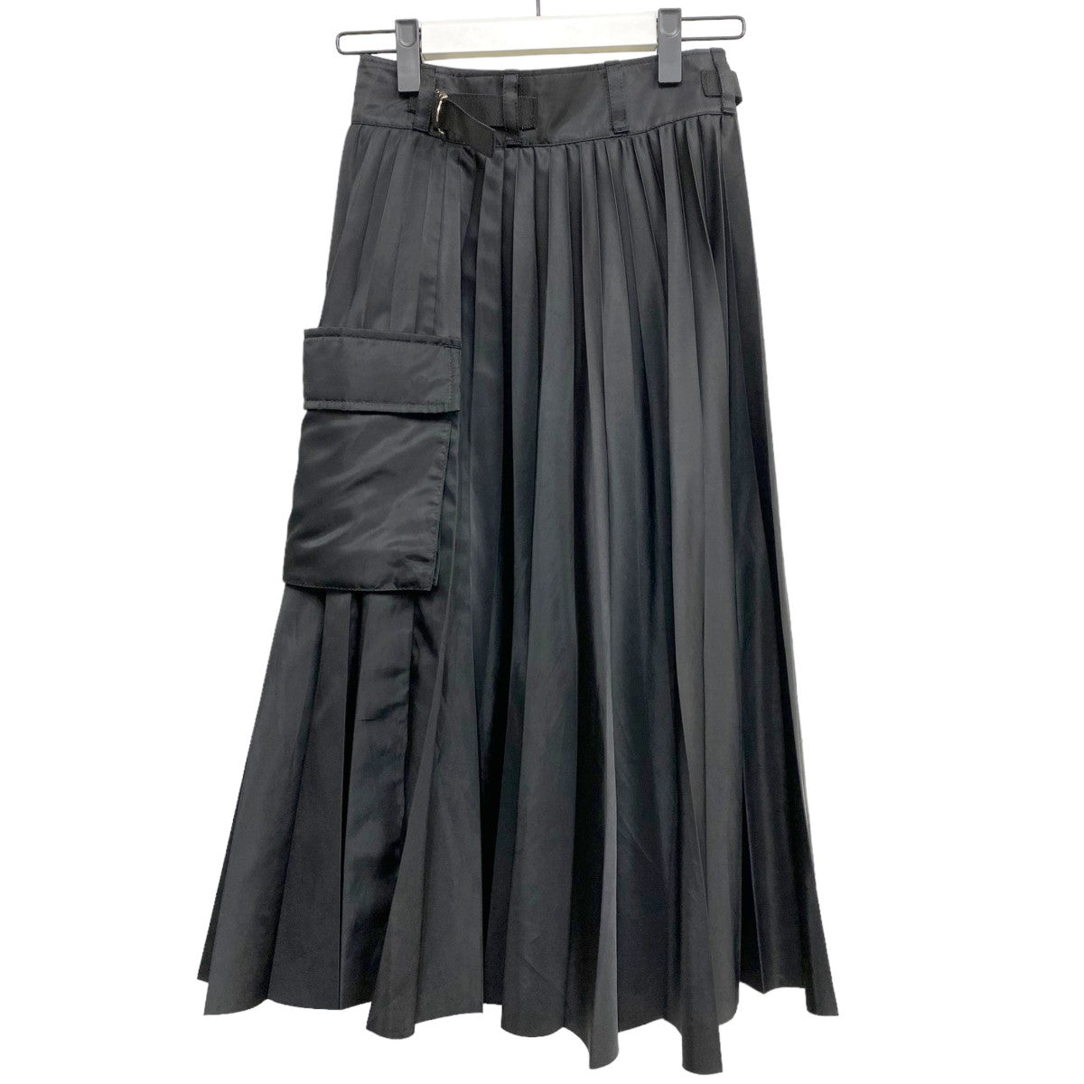 sacai(サカイ) 24SSNylon Twill Skirt PLEATSプリーツナイロンツイルスカート ブラック サイズ  0(〜64cm)｜【公式】カインドオルオンライン ブランド古着・中古通販【kindal】