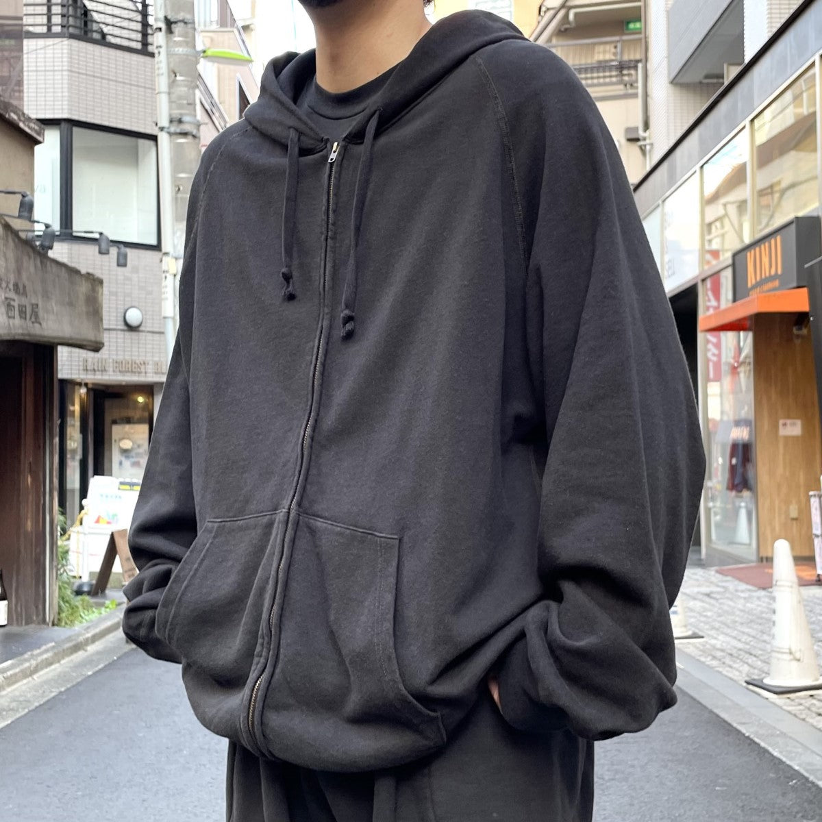COMOLI(コモリ) 24SS製品染 裏毛 ジップパーカ ブラック サイズ 4 