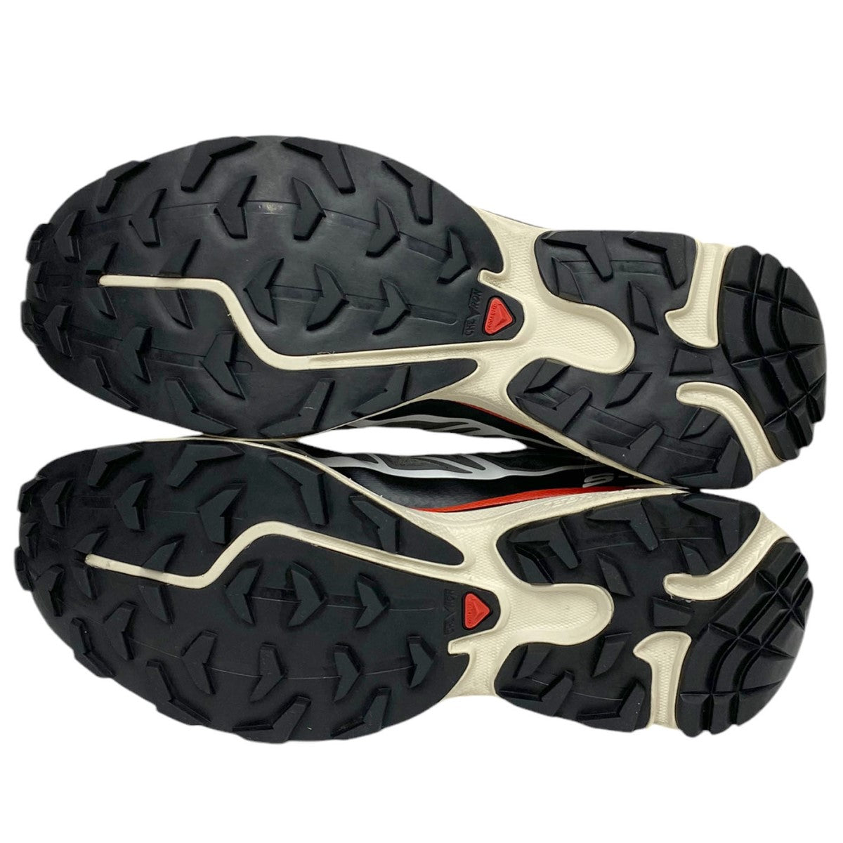 SALOMON(サロモン) XT-6／Pewter Black AURORA rEDスニーカー靴 グレー
