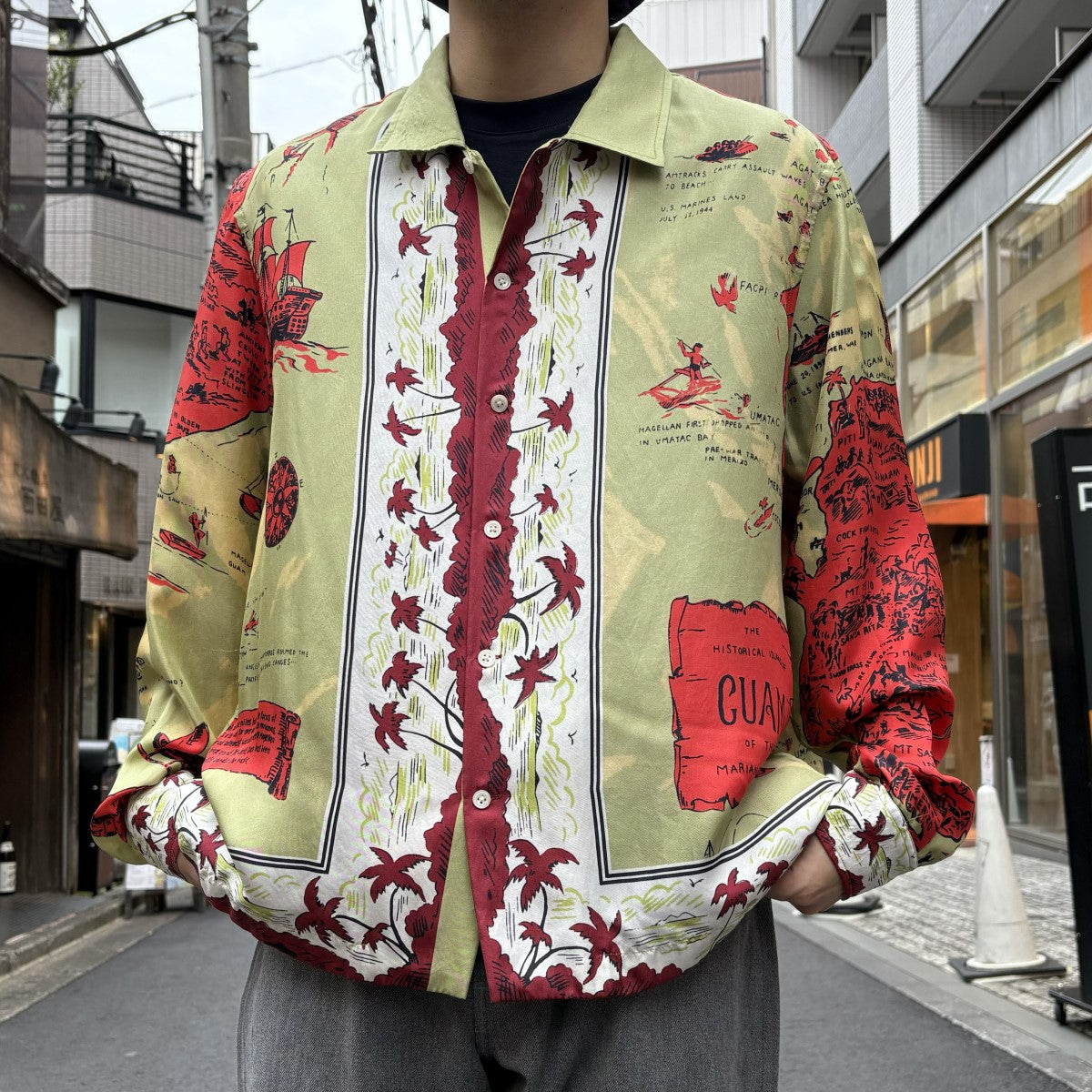 名作crimie 花柄レーヨンシャツ Lilly サイズM ワイシャツ 花柄 プリント マルチカラー LOUIS & CLERK｜STYLE