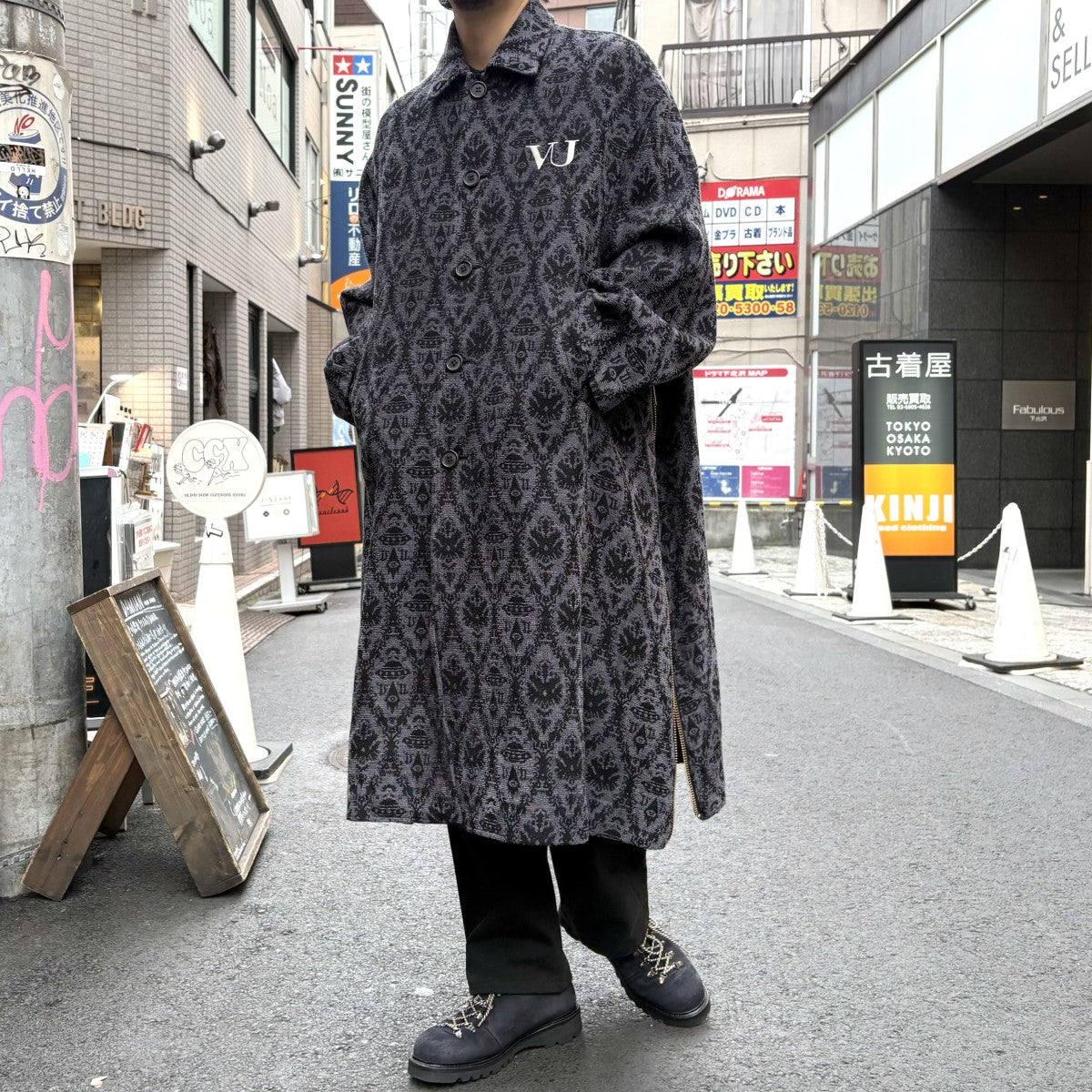 UNDERCOVER VALENTINO 19AWJQBIGステンカラーCT 総柄ジャガードサイドZIPオーバーサイズコート 古着・中古-2枚目のアイテム画像