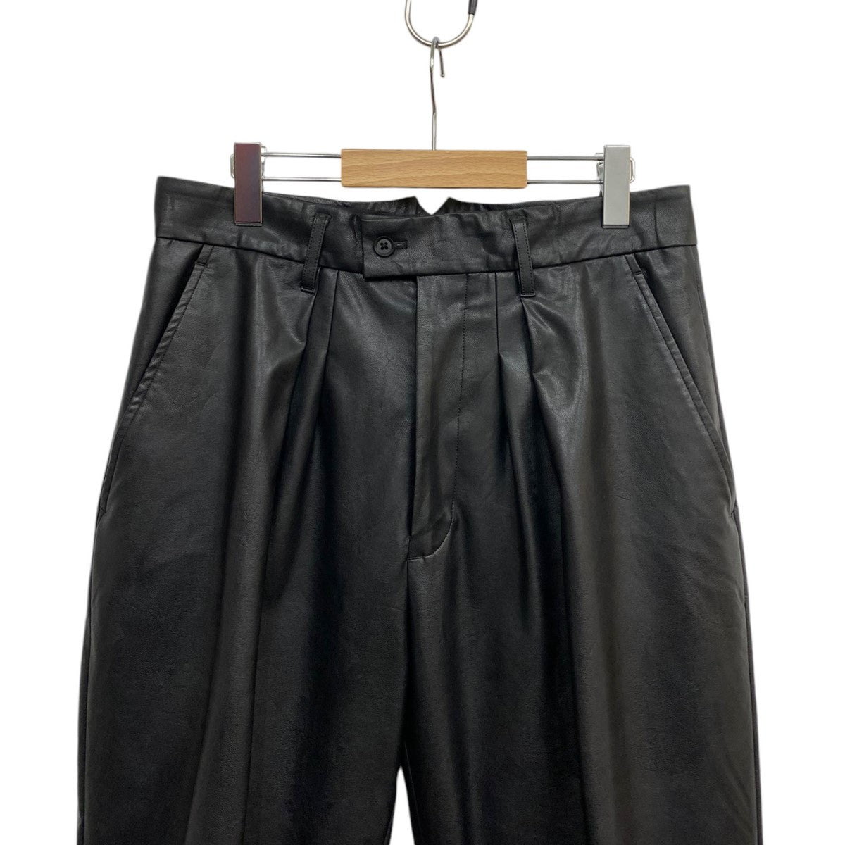 Ex Wide Tapered Trousers Leatherフェイクレザーワイドタックテーパードパンツ