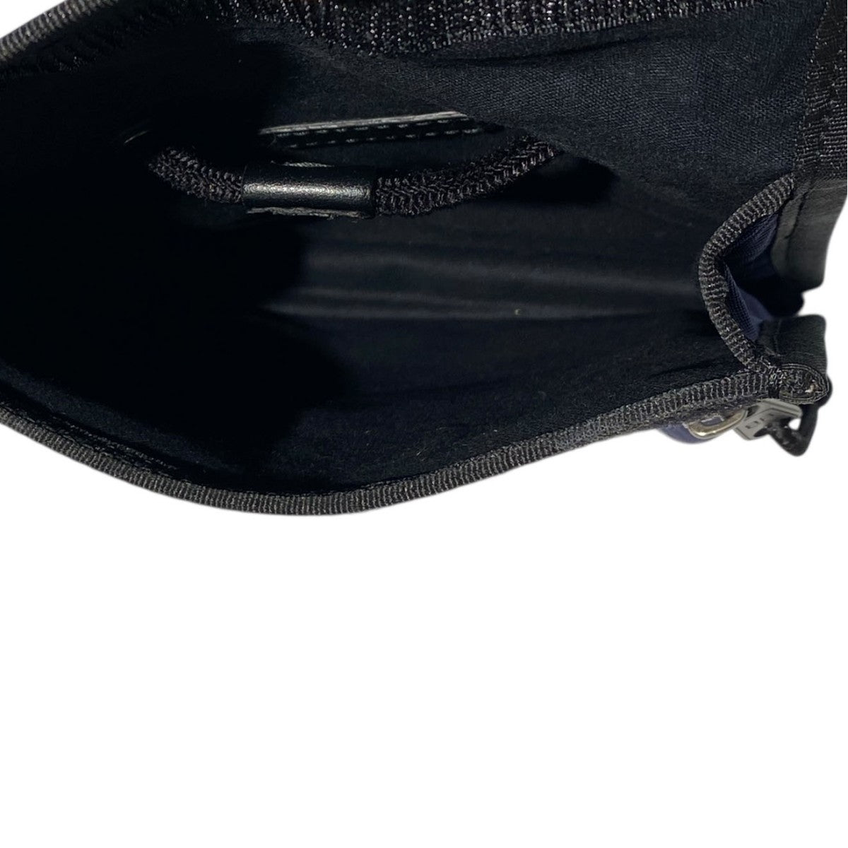 EXPLORER Strap Small Pouchキャンペーンロゴミニポシェットショルダーポーチ532298