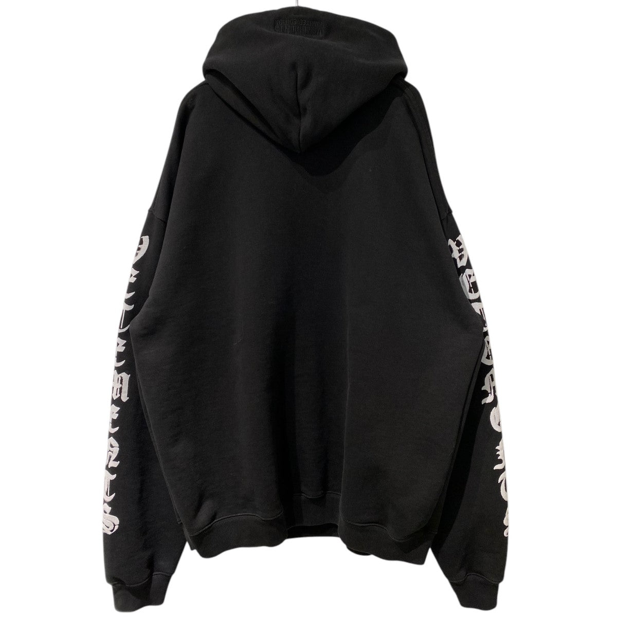 VETEMENTS Anarchy Gothic ロゴ フーディ VETEMENTS(ヴェトモン) ANARCHY GOTHIC HOODIEアナーキー