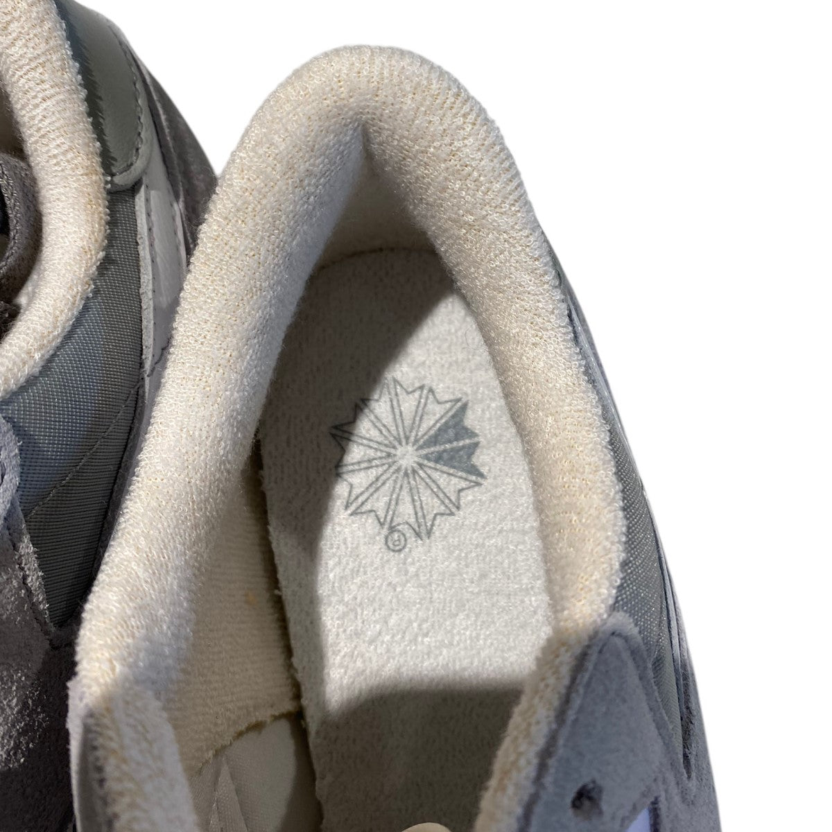 23AWClassic Nylon Greyクラシックナイロンスニーカー