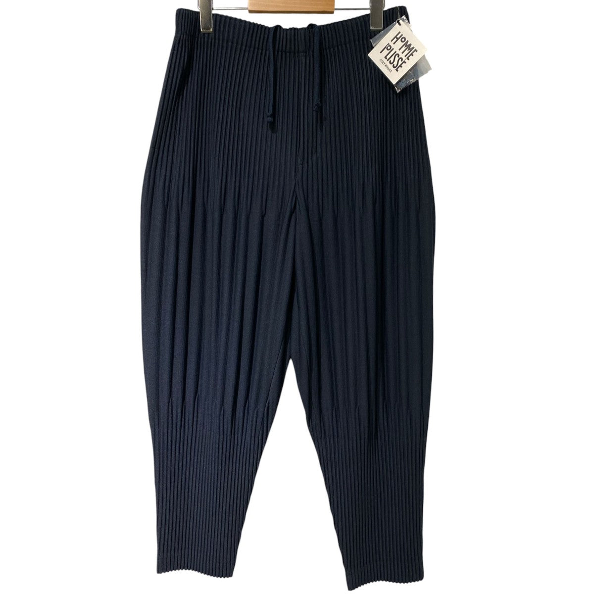 HOMME PLISSE ISSEY MIYAKE BASICライン／シーズンレスPLEATS／TAPEREDプリーツテーパードイージーパンツ 古着・中古-1枚目のアイテム画像