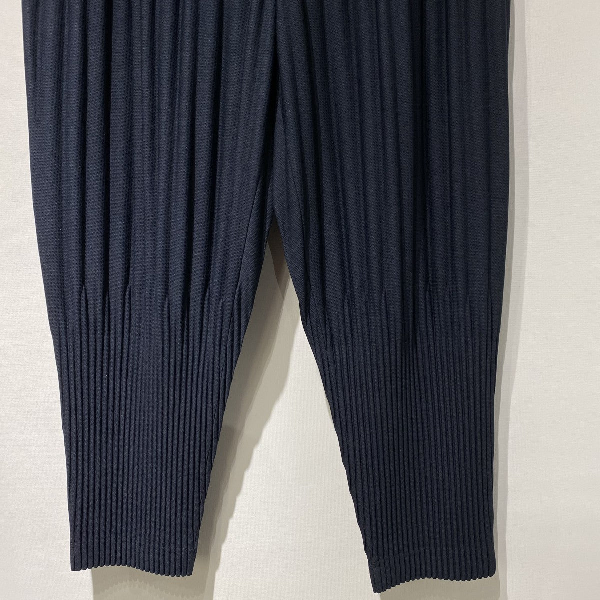 HOMME PLISSE ISSEY MIYAKE BASICライン／シーズンレスPLEATS／TAPEREDプリーツテーパードイージーパンツ 古着・中古-5枚目のアイテム画像