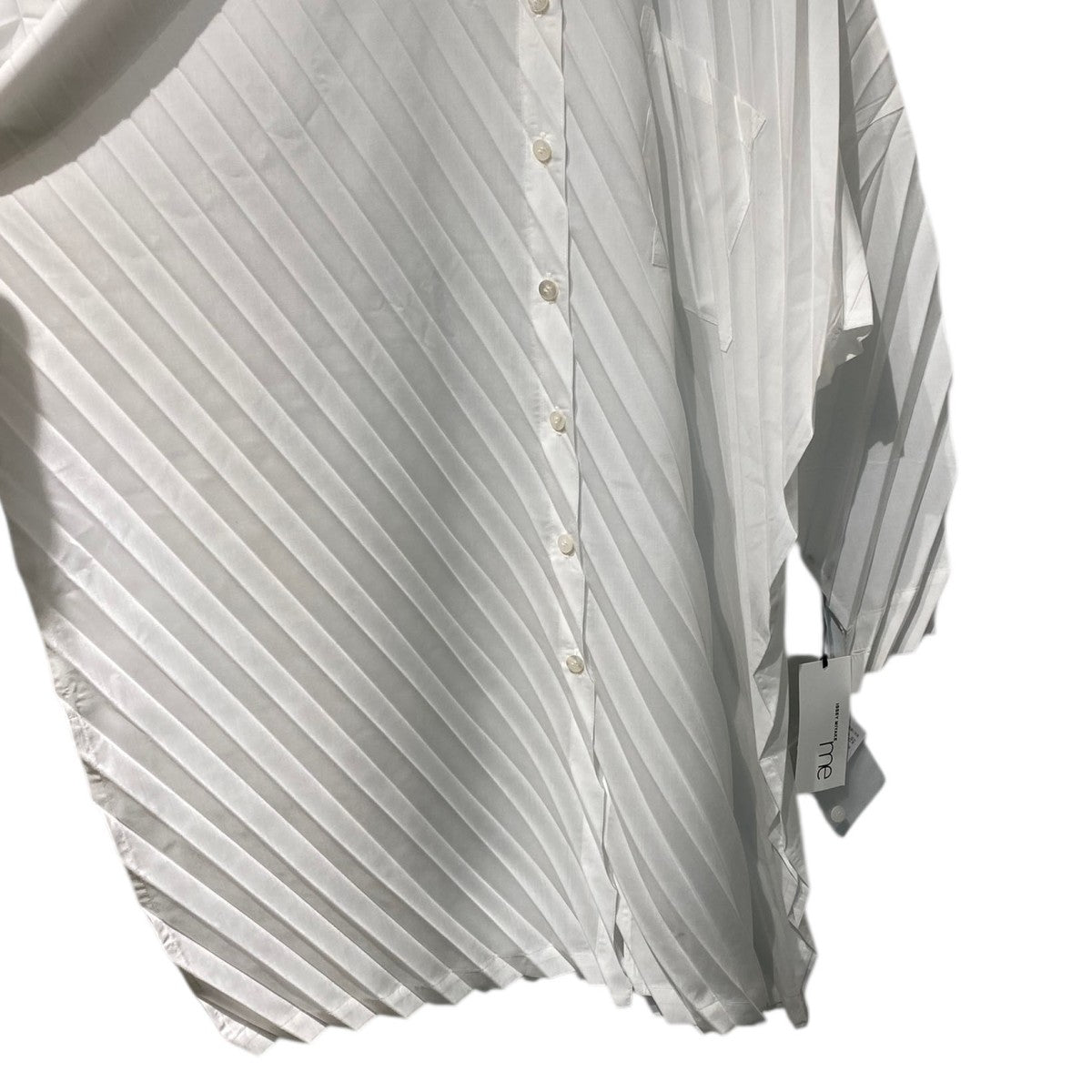 me ISSEY MIYAKE(ミーイッセイミヤケ) 25SSANGLE PLEATS SHIRT