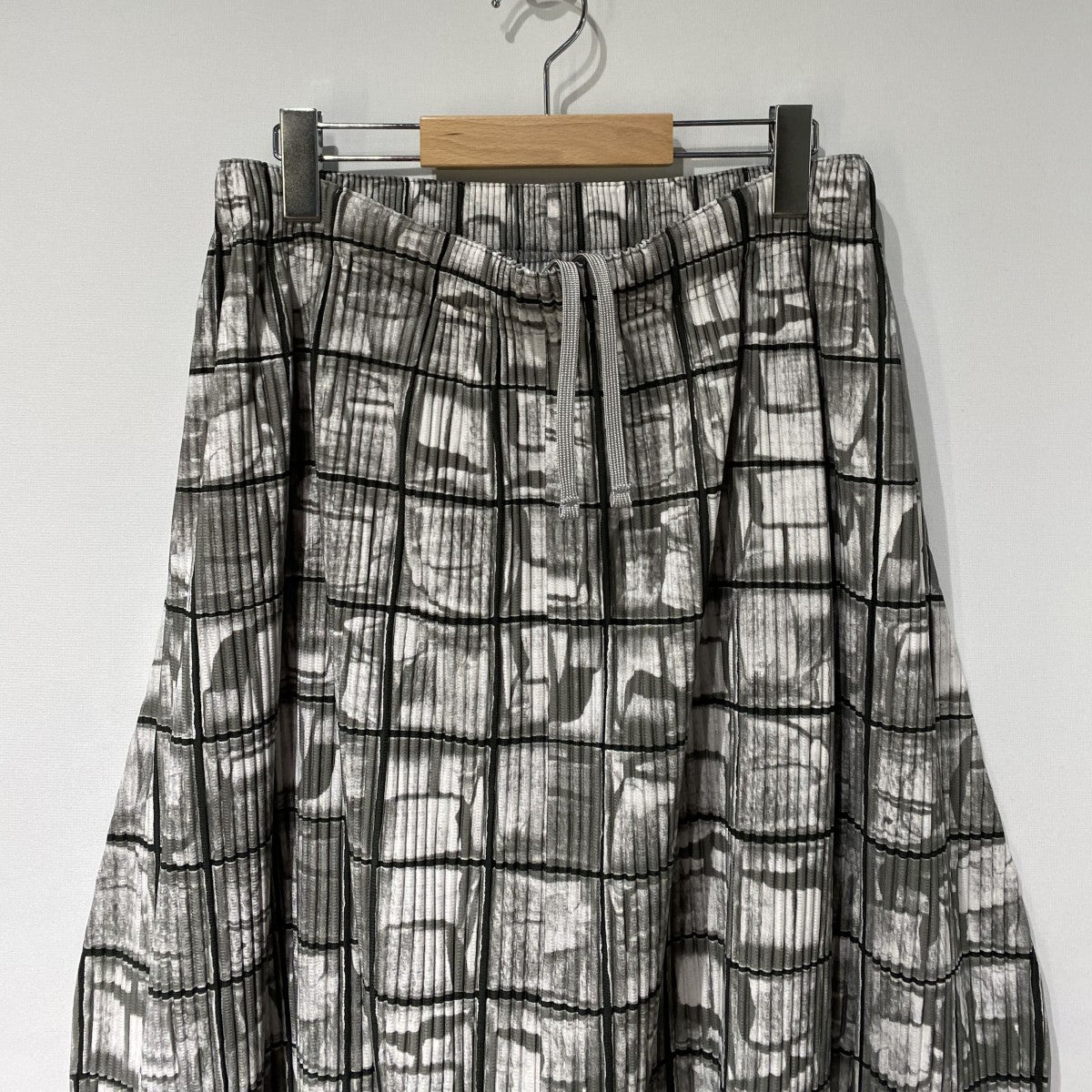 HOMME PLISSE ISSEY MIYAKE 17SS総柄／PLEATS／SAROUELプリーツサルエルイージーパンツ 古着・中古-3枚目のアイテム画像
