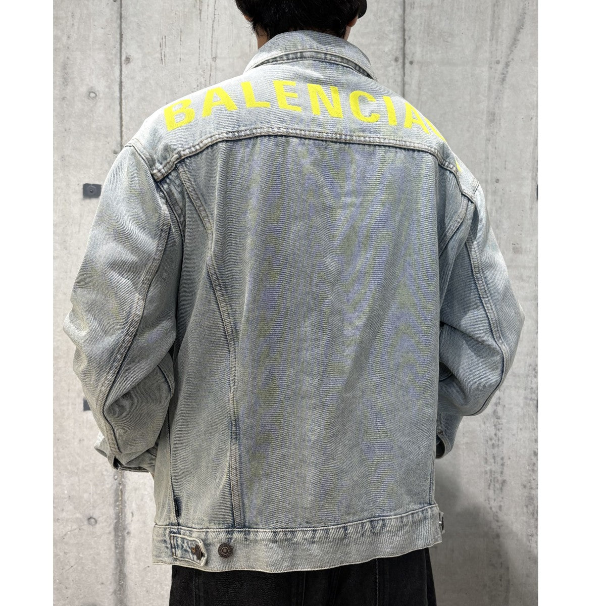BALENCIAGA(バレンシアガ) 557351 Back Logo Crush Denim Jacket