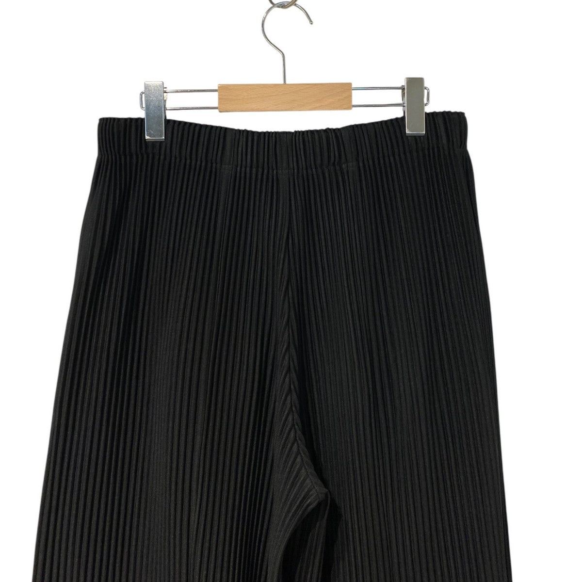 オムプリッセ SERRATE HOMME PLISSÉ ISSEY MIYAKE – isseymiyake.com