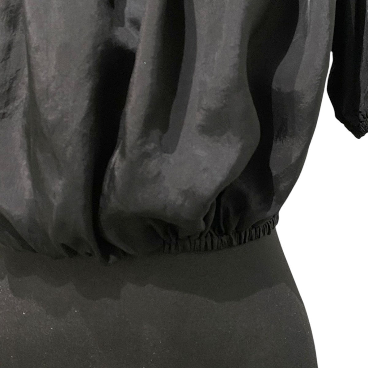 yo BIOTOP】cupro gather puff blouse