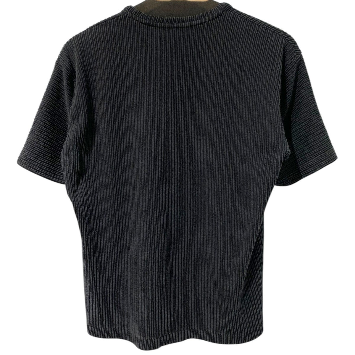 ISSEY MIYAKE MEN(イッセイミヤケ) リップル編みTシャツ ブラック サイズ 2｜【公式】カインドオルオンライン  ブランド古着・中古通販【kindal】