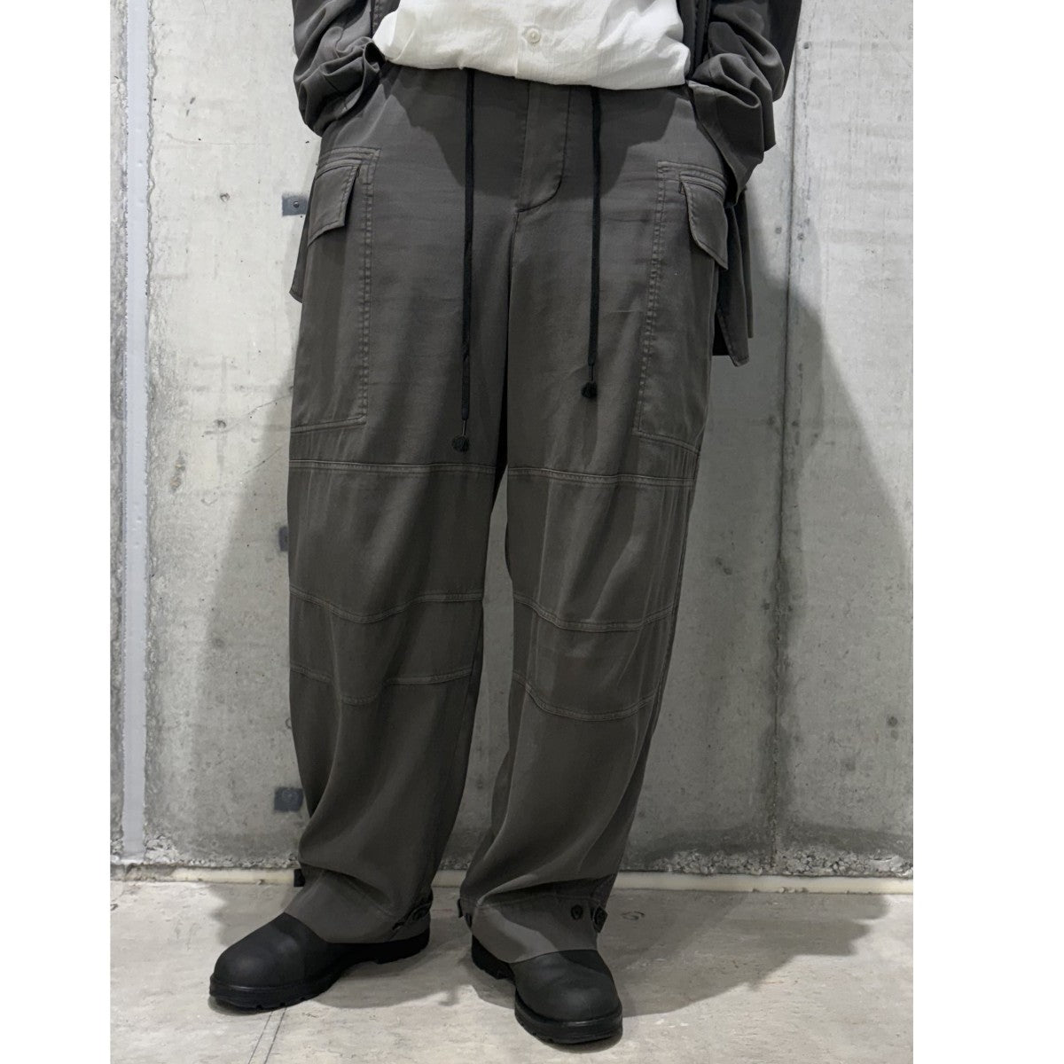 THE VIRIDI-ANNE(ザヴィリジアン) Twill object dyed cargo trousers