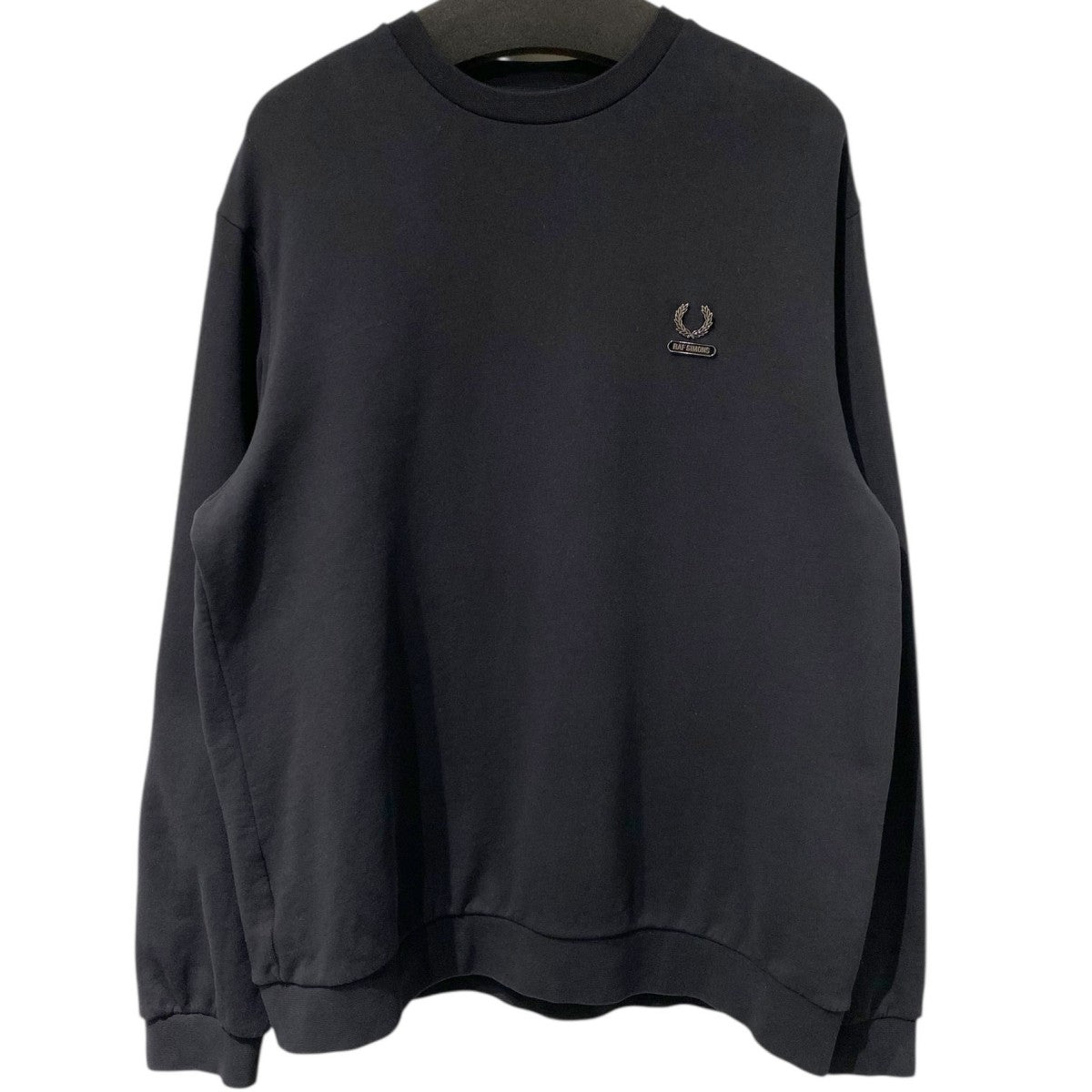 RAF SIMONS×FRED PERRY 23AWCrew Sweatワンポイントピン スウェット