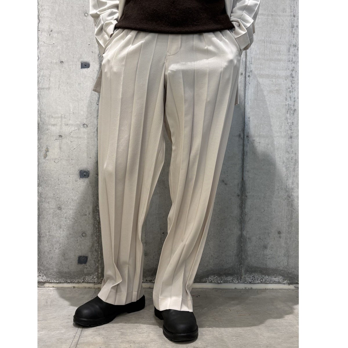 HOMME PLISSE ISSEY MIYAKE EDGE ENSEMBLEアコーディオンプリーツ加工PLEATS PANTSプリーツパンツ 古着・中古-2枚目のアイテム画像