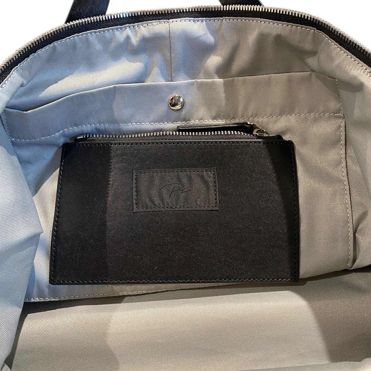 未使用品 pry Front Zip Travel Bag シュウト Leather Front Zip Travel Bag – PRY