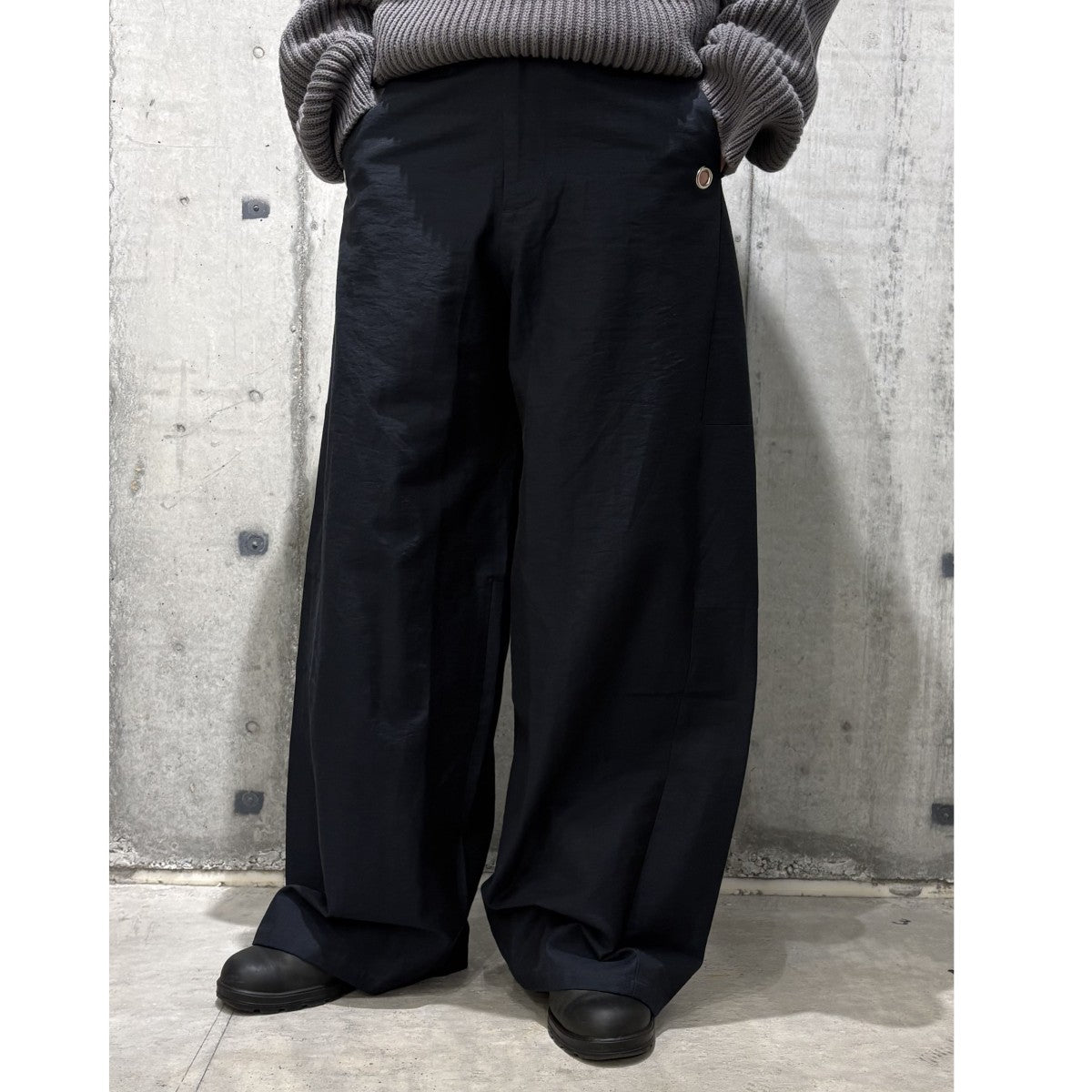 25AWMETAL-ACCENTED PANTSワイドパンツ