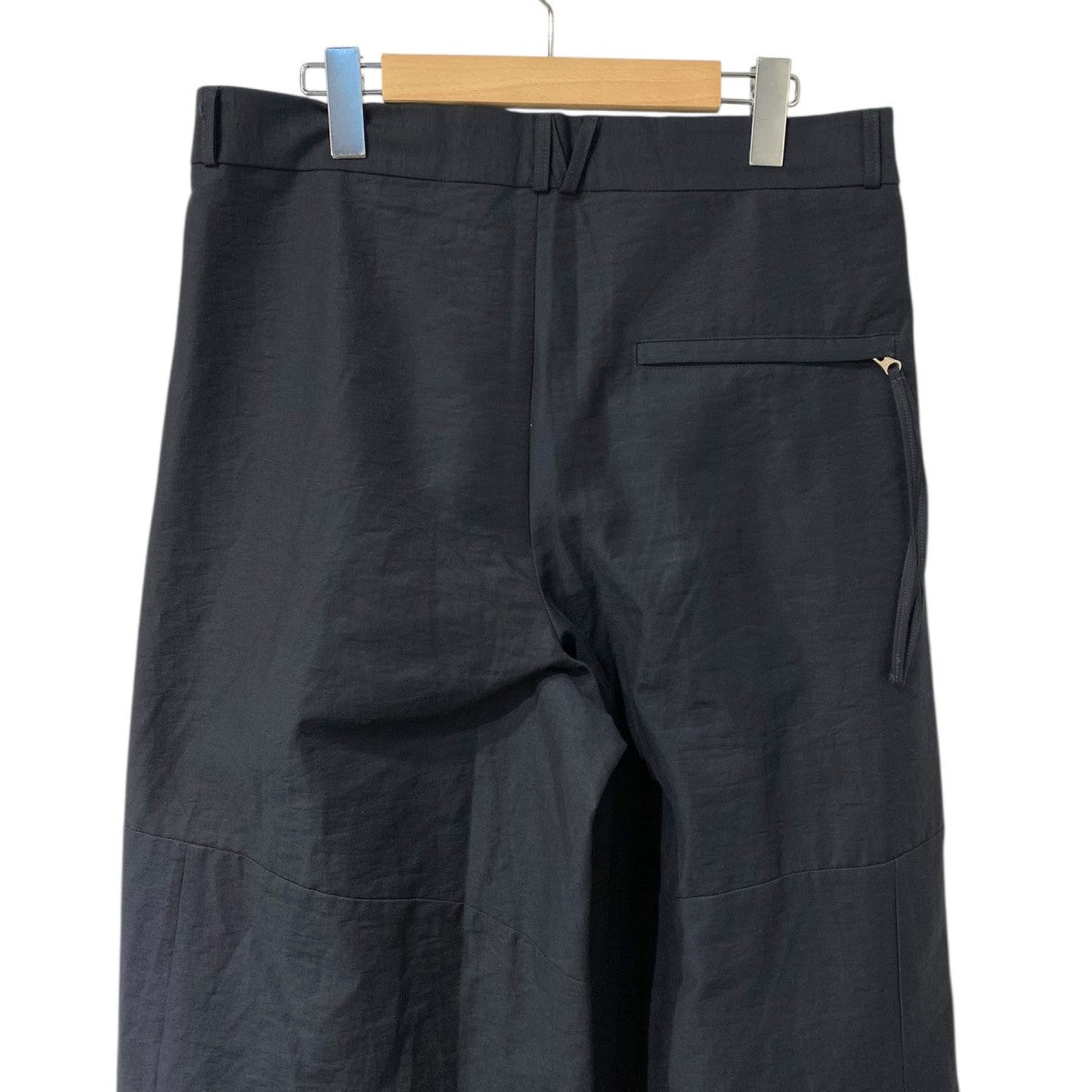 25AWMETAL-ACCENTED PANTSワイドパンツ