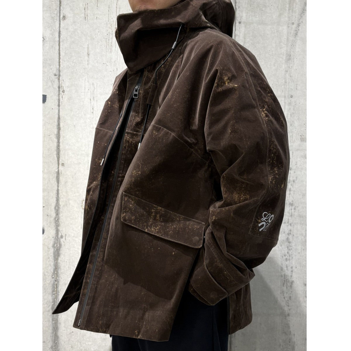 LOEWE×On 25AWTECHテックMountain Parka加工マウンテンパーカジャケット 古着・中古-2枚目のアイテム画像