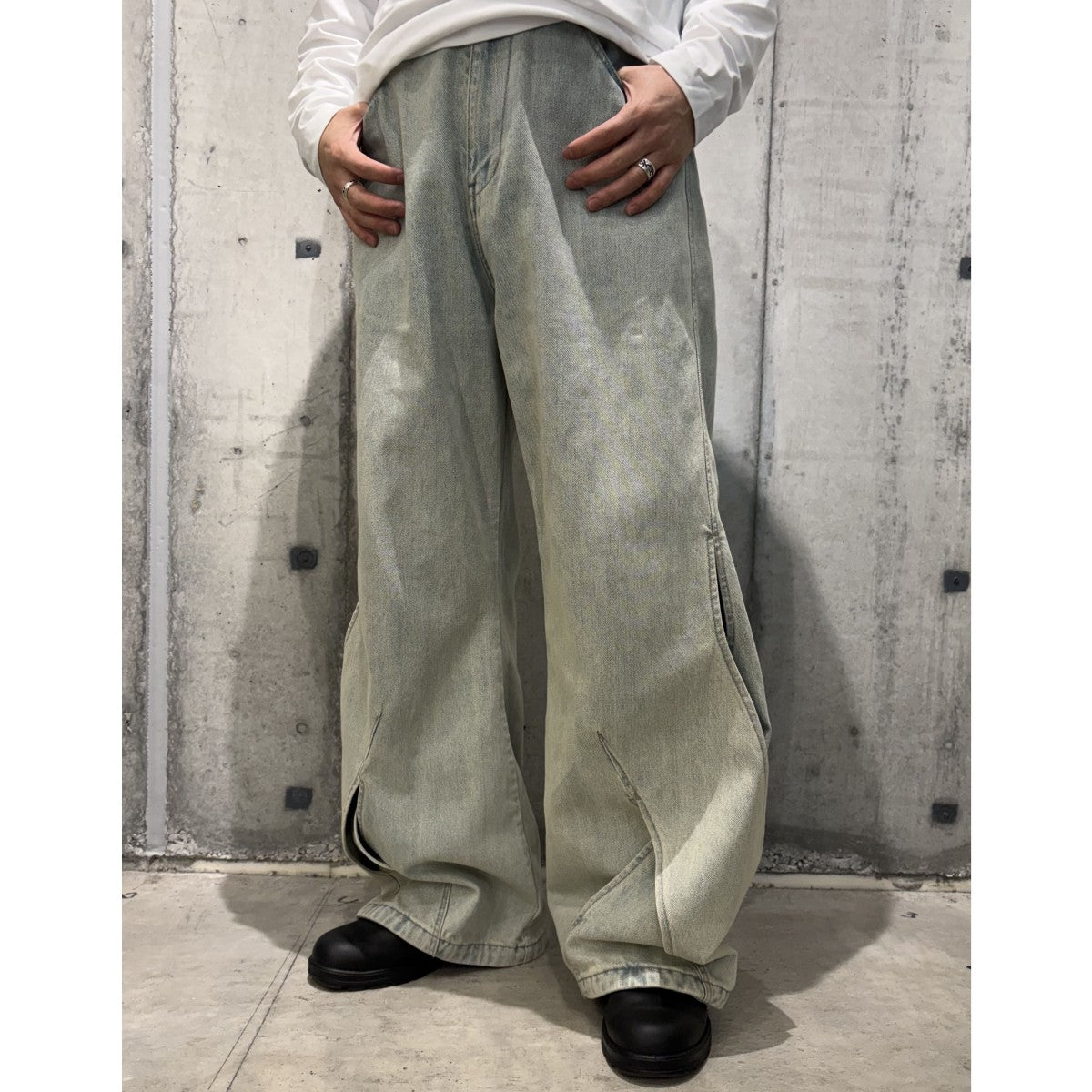 NULLUS 25SSWashed Selvedge DenimウォッシュドVINTAGE加工ワイドデニムパンツ 古着・中古-2枚目のアイテム画像