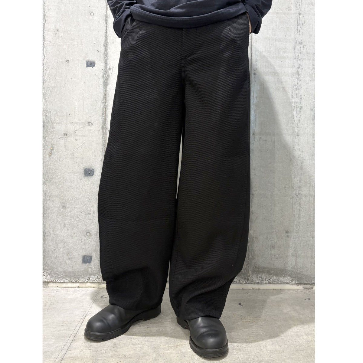 OMAR AFRIDI 25AWPINA TROUSERS ワイドピナウールスラックスパンツ 古着・中古-2枚目のアイテム画像