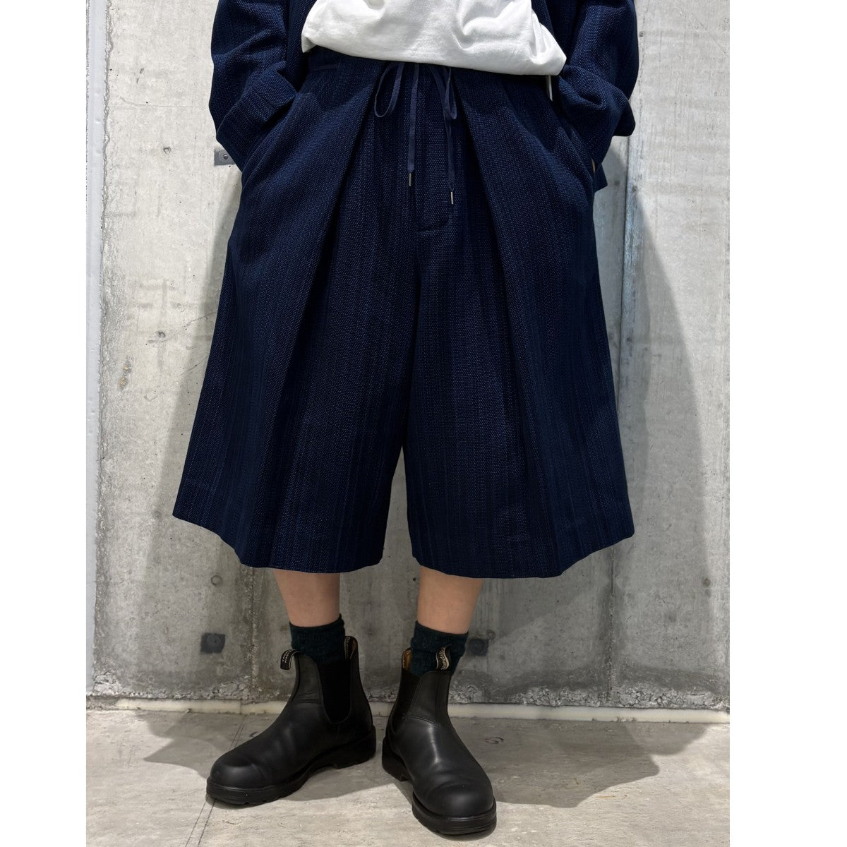 KUON 25AWAizome Sashiko 3／4 Hakama Trousers藍染め刺し子サシコ袴ハカマショーツパンツ 古着・中古-2枚目のアイテム画像