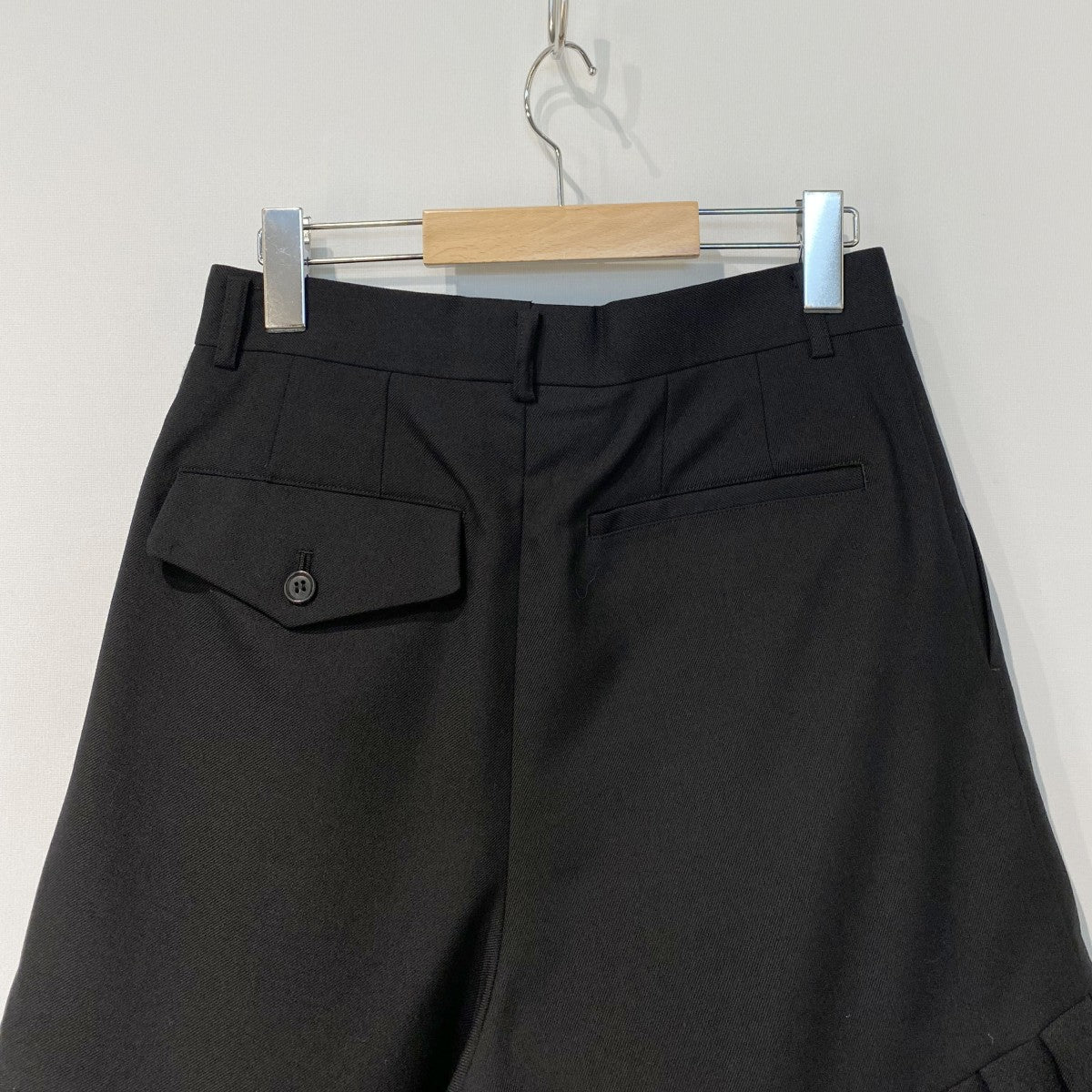 noir kei ninomiya(ノワールケイニノミヤ) 26SSPleated Shortsプリーツ