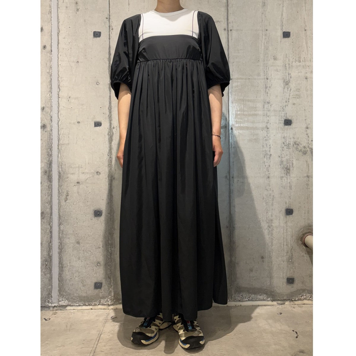 HOLLY GOWNオフショルダーギャザードレスワンピース