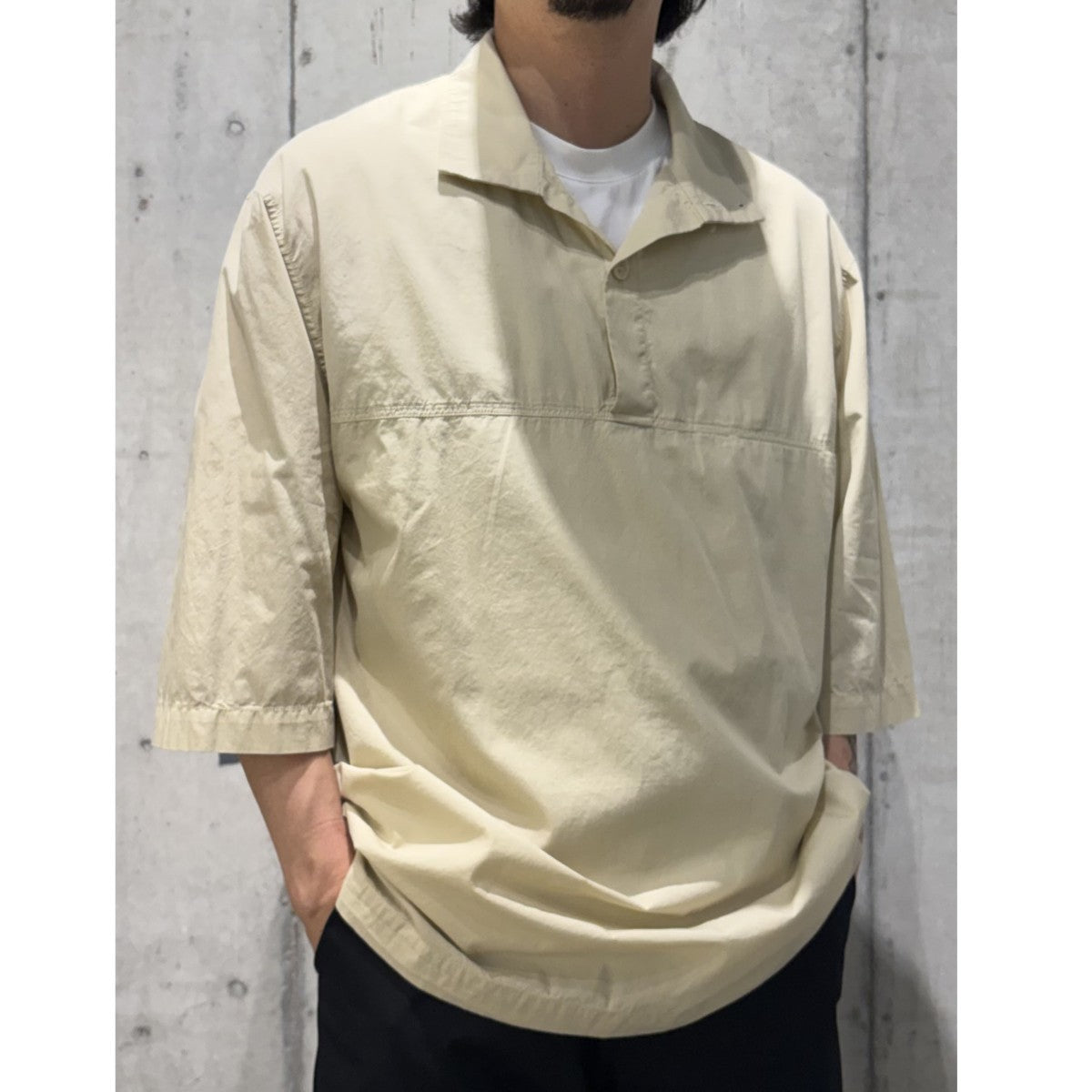 LEMAIRE 22SSVAREUSE FREESTONEオーバーサイズハイネック2WAY半袖シャツ 古着・中古-3枚目のアイテム画像