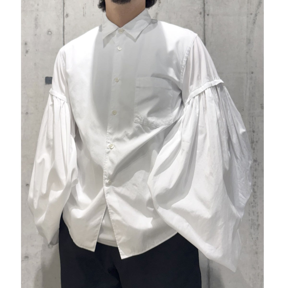 COMME des GARCONS HOMME PLUS 20SSオルランド期／パフスリーブシャツPE-B009 古着・中古-2枚目のアイテム画像