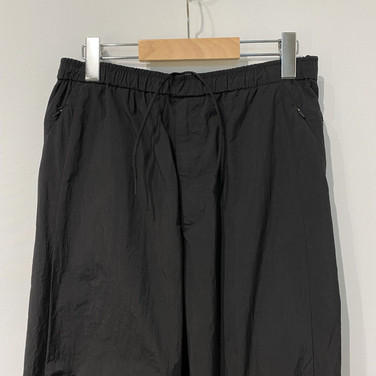 Y-3(Yohji Yamamoto×adidas) M CL SHL PANTSイージーナイロンTECHテックマルチポケットイージーパンツHB2786 古着・中古-4枚目のアイテム画像