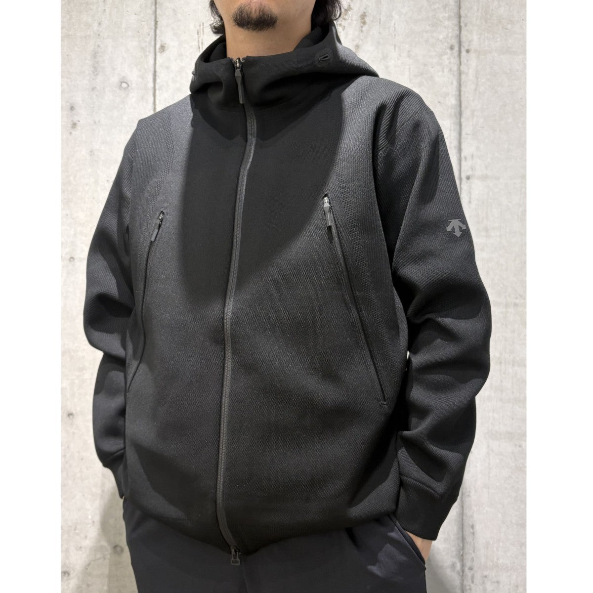 Descente ALLTERRAIN フュージョンニット フーディー TECH HOODIEテックZIPフーディ 古着・中古-2枚目のアイテム画像