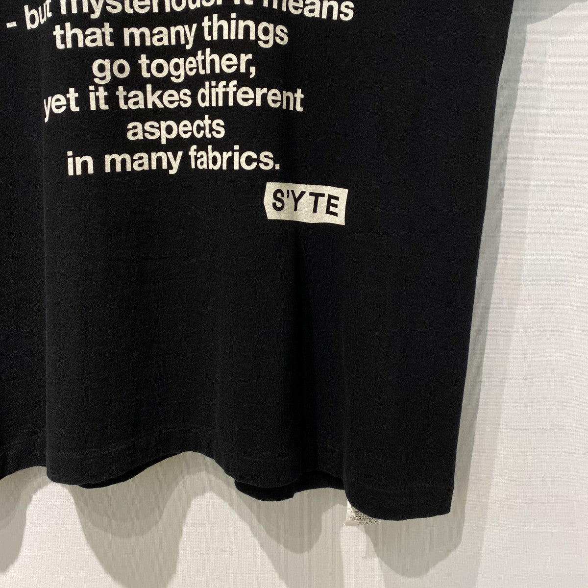 19SSBlack Is Modest Message T-ShirtロゴTシャツUH-T29-006