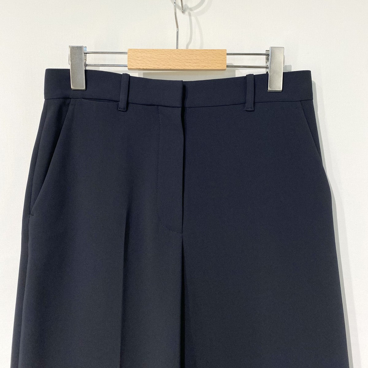 THE ROW(ザロウ) Trin Bermuda Shortsショーツハーフパンツ ネイビー