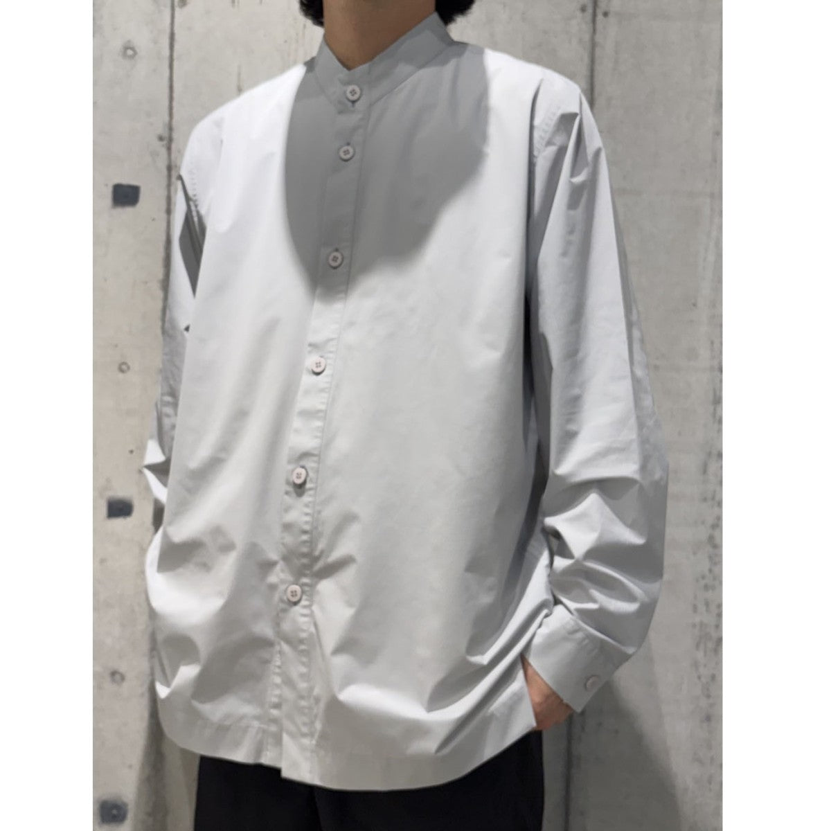 22AWBand Color Stretch ShiirtバンドカラーストレッチバックタックサイドスリットシャツHP26-FJ312