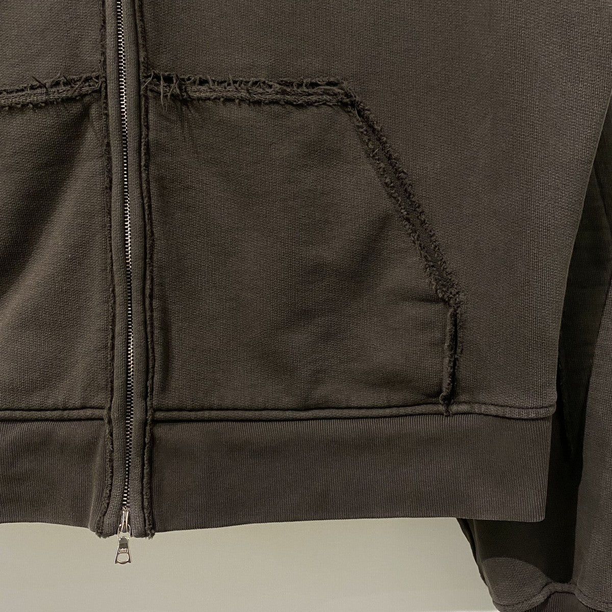 24SSHollowed Shoulder Zipマルチスリットダメージ加工フーディパーカー