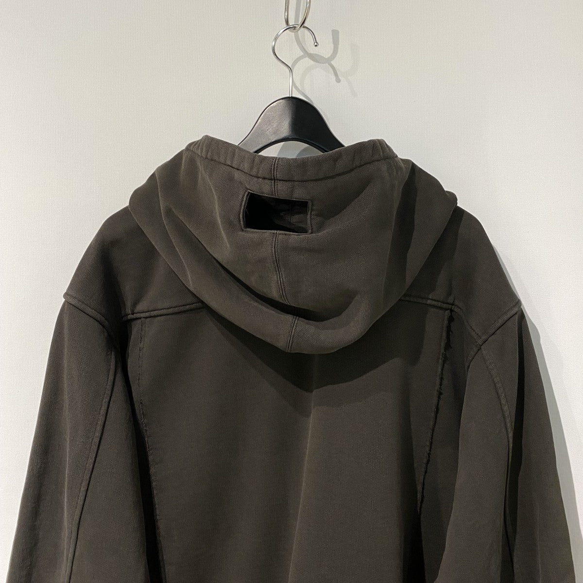 24SSHollowed Shoulder Zipマルチスリットダメージ加工フーディパーカー