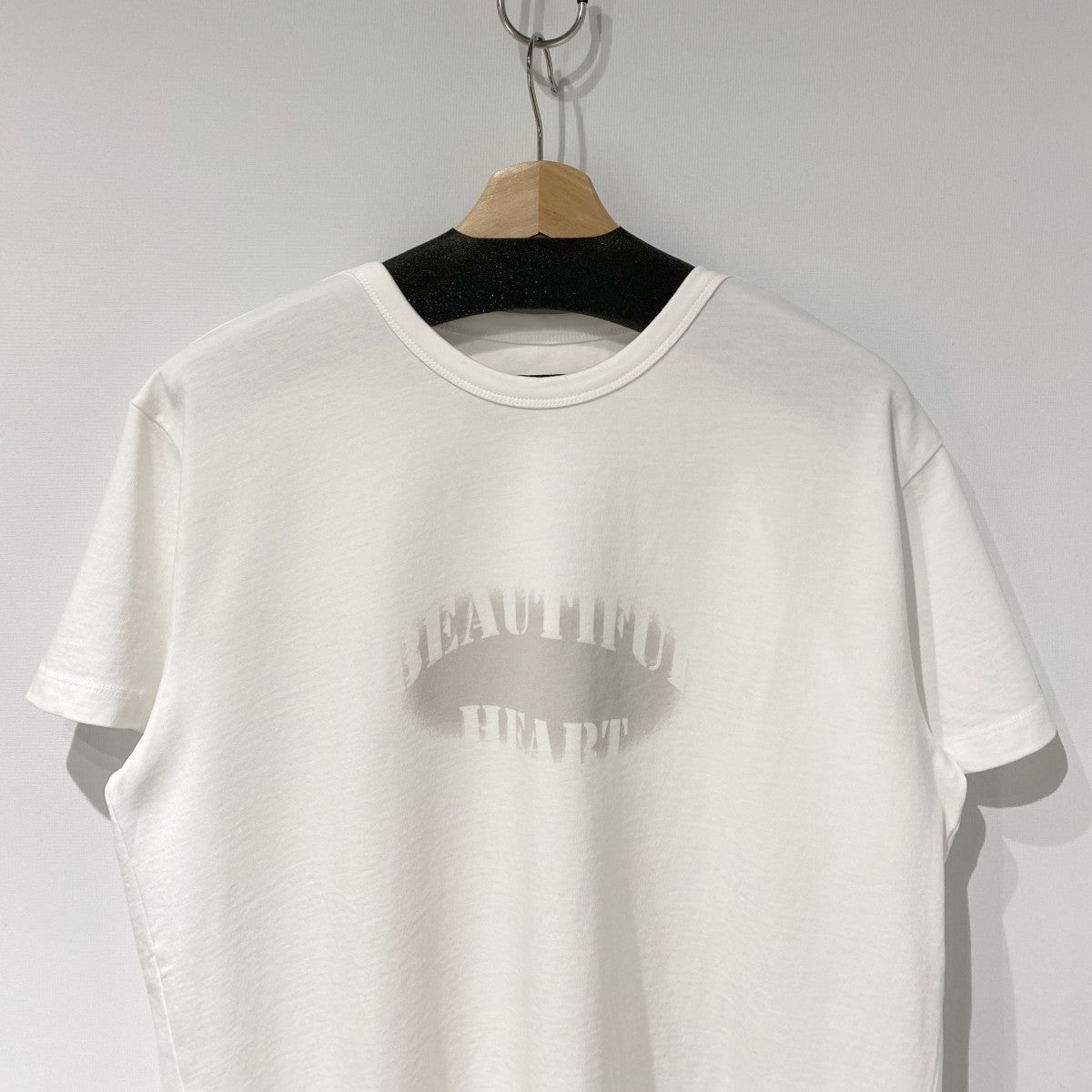 26SSBeautiful Heart TeeスプレープリントTシャツ